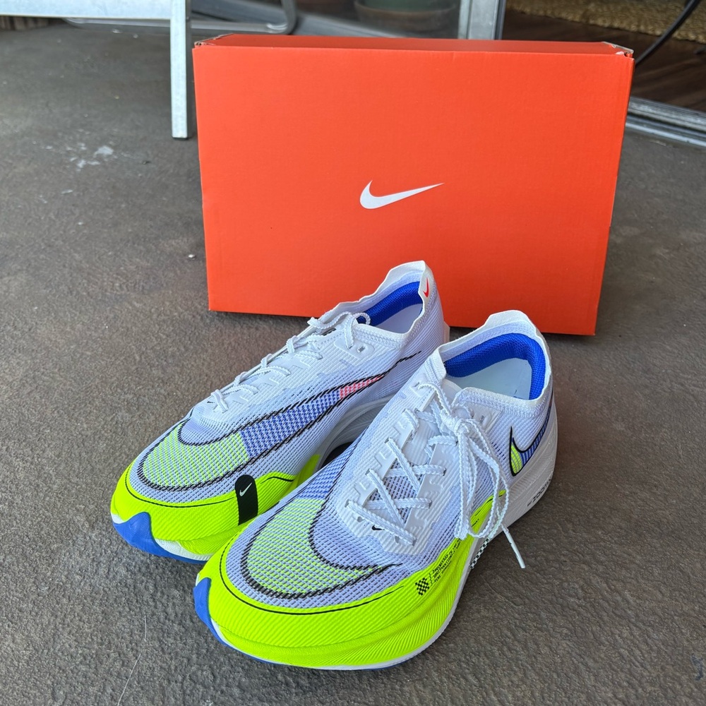NIKE ZOOMX VAPORFLY NEXT 2